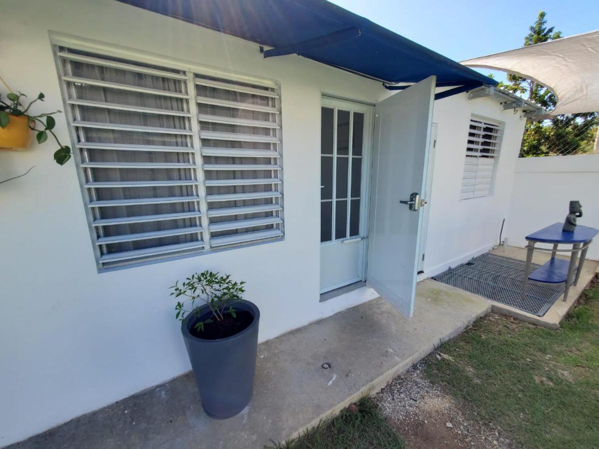 Aguadilla Breeze Apt In Gated Complex 8 Minute Walk To Crashboat Beach Εξωτερικό φωτογραφία