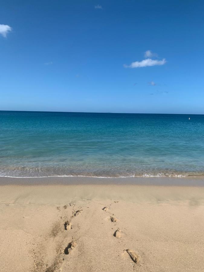 Aguadilla Breeze Apt In Gated Complex 8 Minute Walk To Crashboat Beach Εξωτερικό φωτογραφία